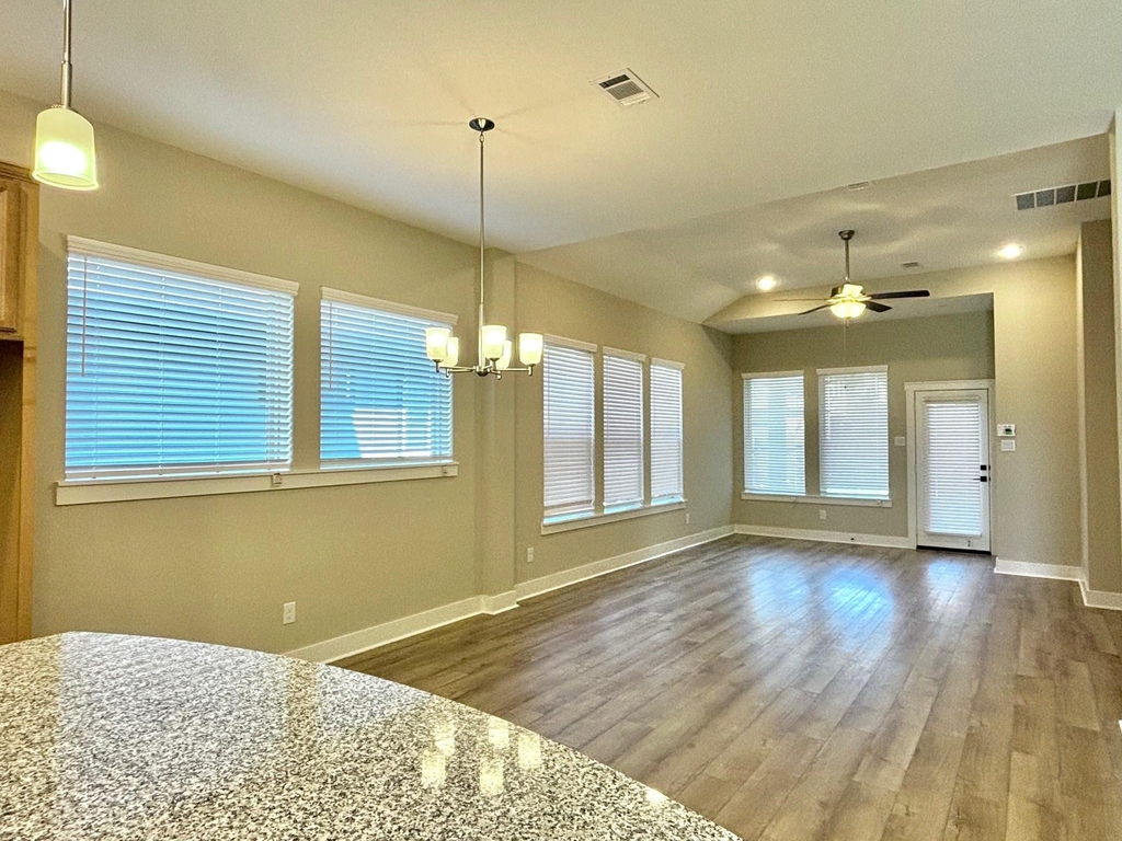 18646 Marvelous Place - Photo 12