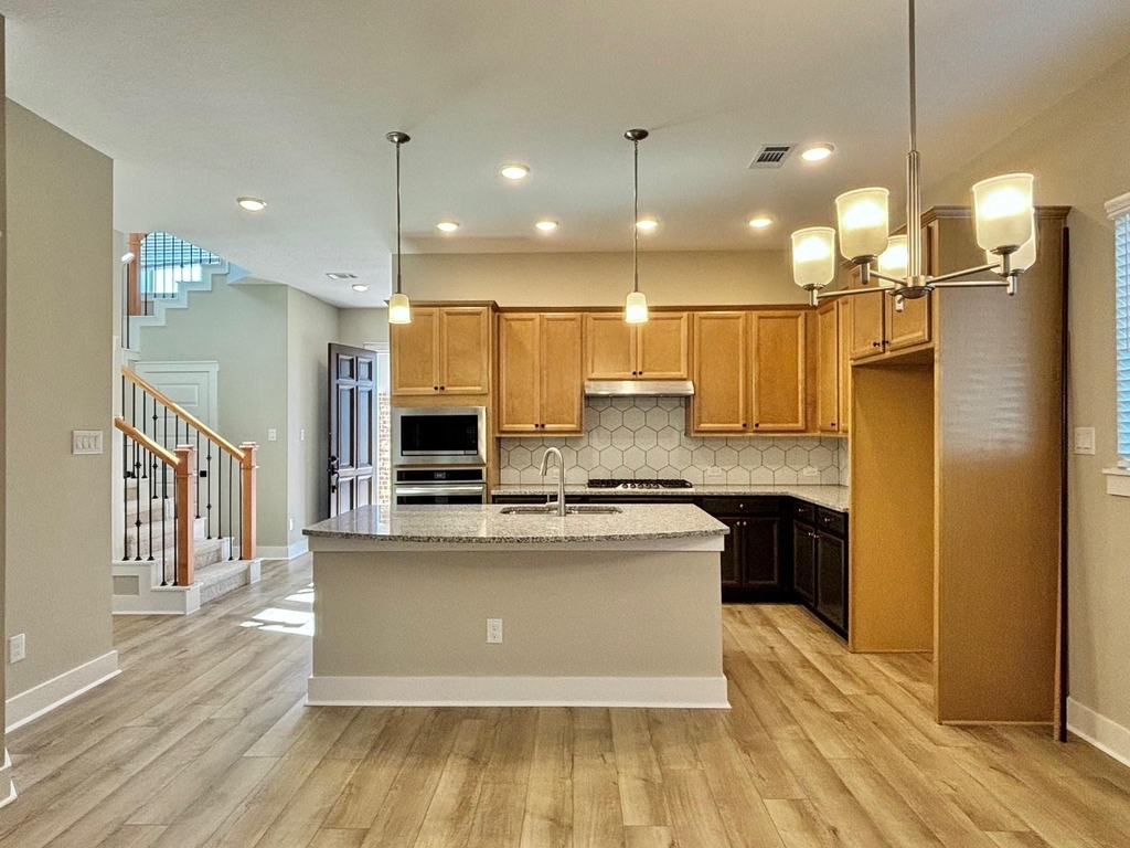 18646 Marvelous Place - Photo 10