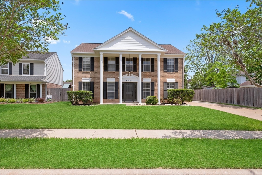 4523 Waterfall Way - Photo 0