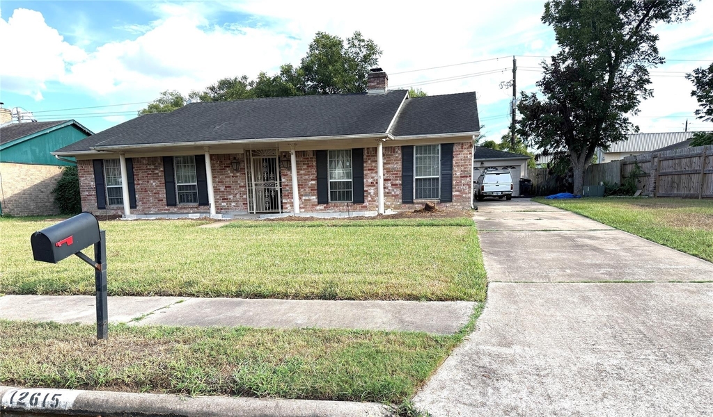12615 Shannon Hills Drive - Photo 1