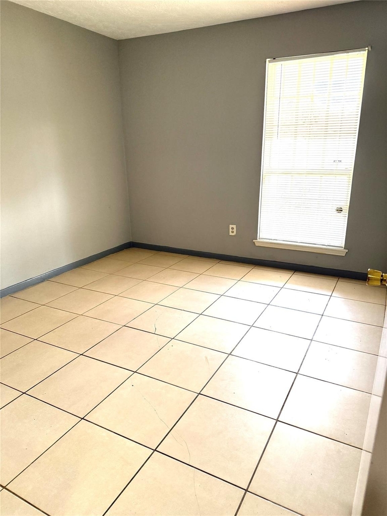 12615 Shannon Hills Drive - Photo 17