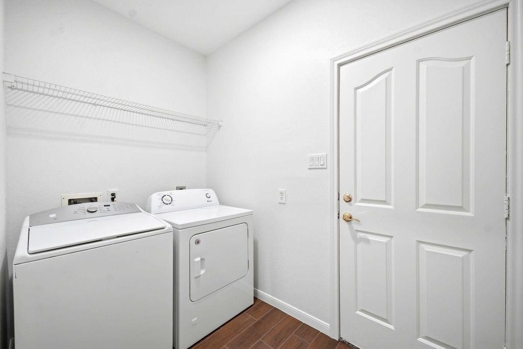 22907 Squirrel Tree Street - Photo 20