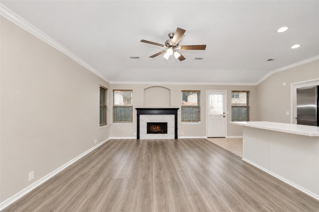 4815 Cliffpoint Court - Photo 10