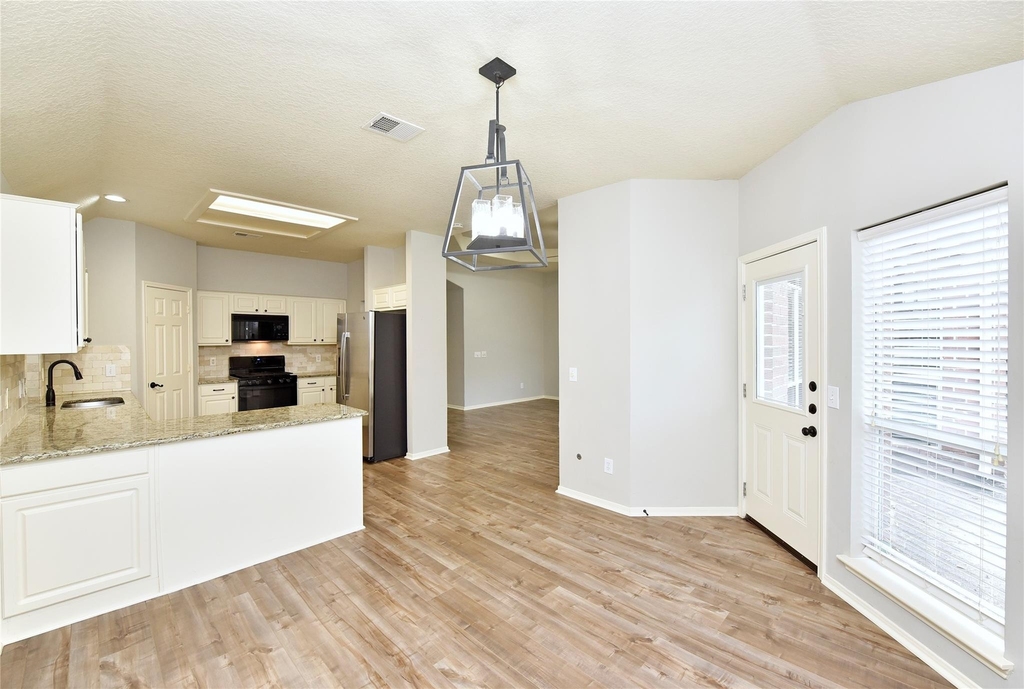 18 Barn Lantern Place - Photo 20