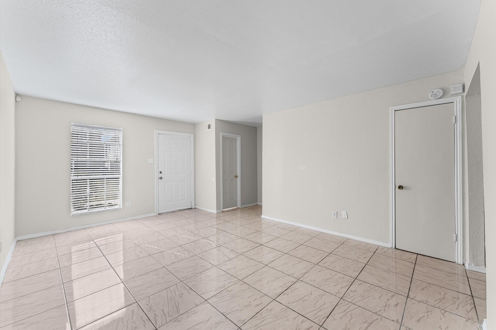 12208 Ormandy Street - Photo 2