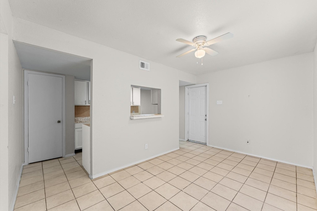 12208 Ormandy Street - Photo 5
