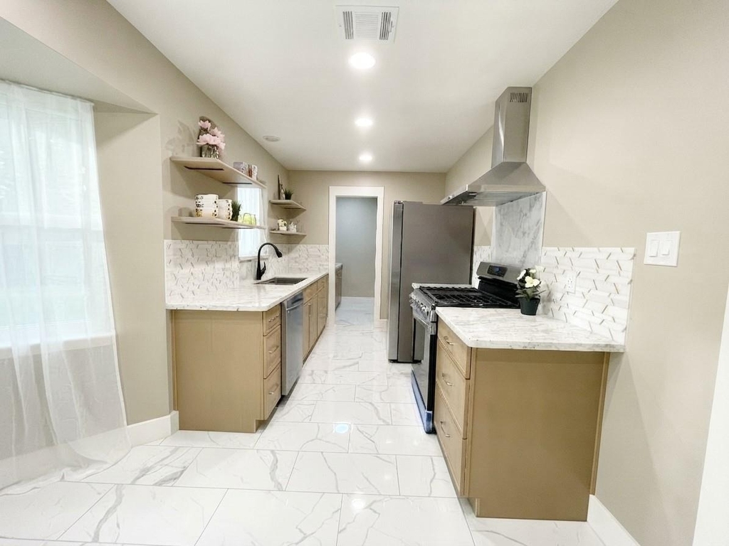 4207 Birchton Street - Photo 1