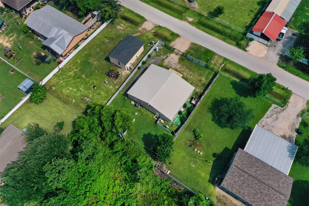 2213 Ellis Drive - Photo 35