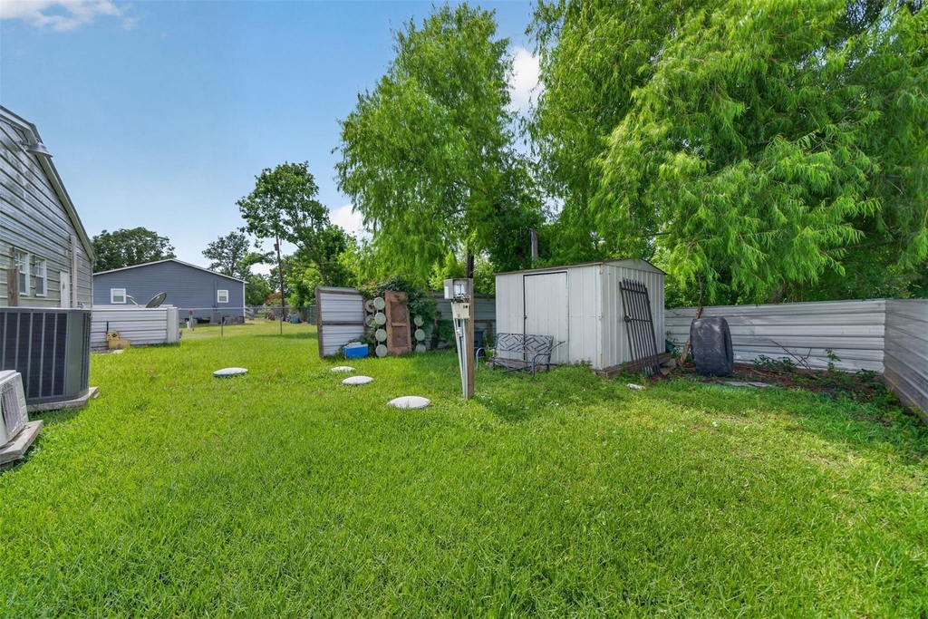2213 Ellis Drive - Photo 26
