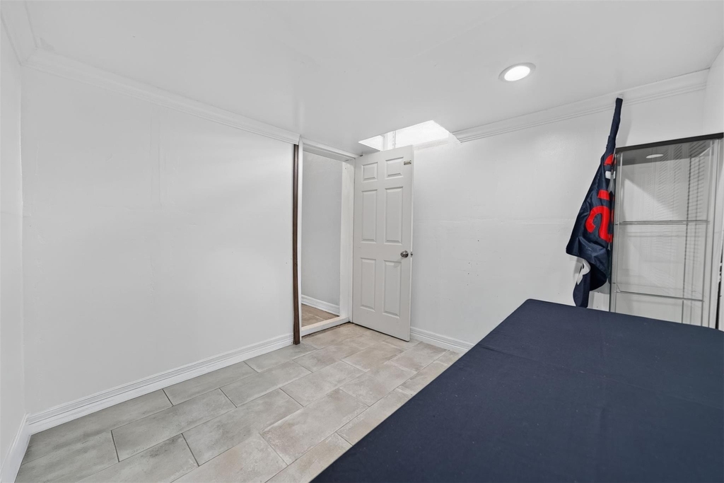 2213 Ellis Drive - Photo 9