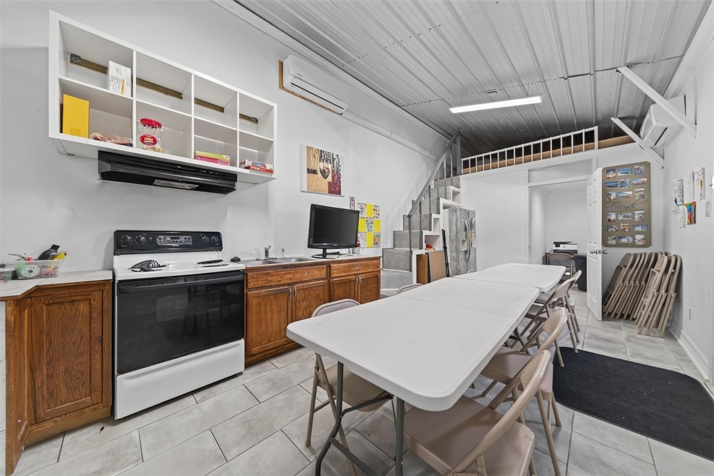 2213 Ellis Drive - Photo 19