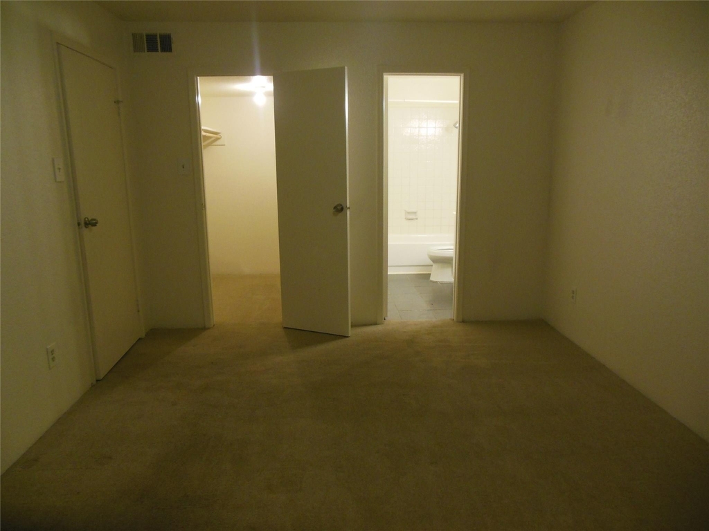 6500 Sands Point Drive - Photo 8