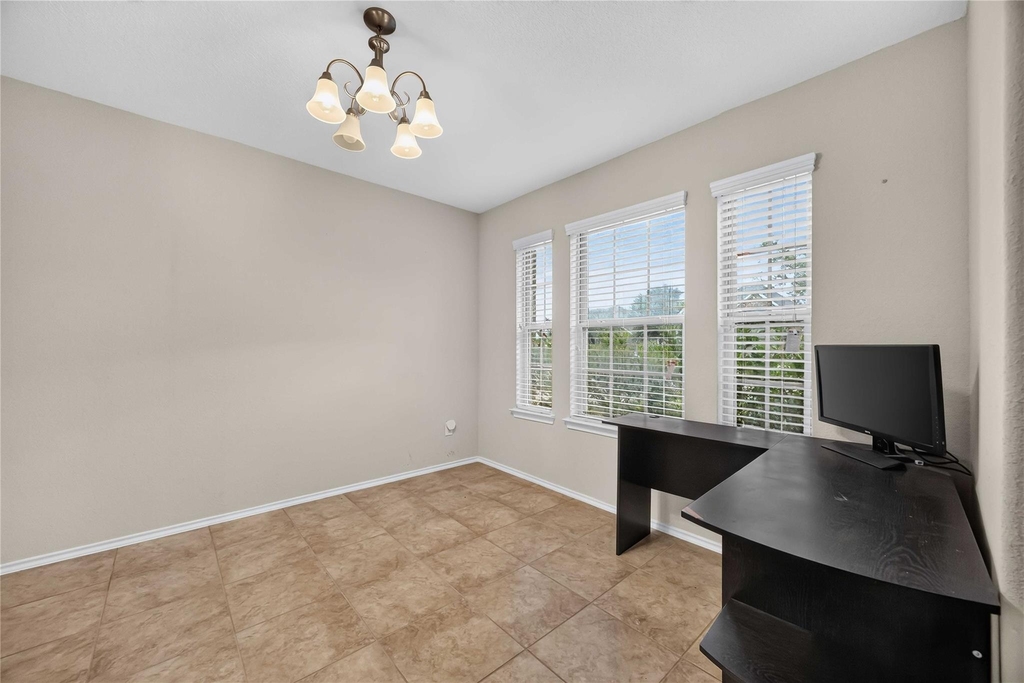20731 Laurel Rain Court - Photo 4
