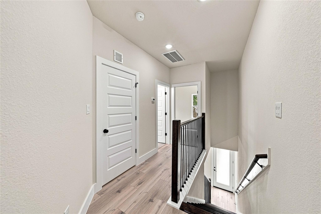 5610 Kittridge Street - Photo 12
