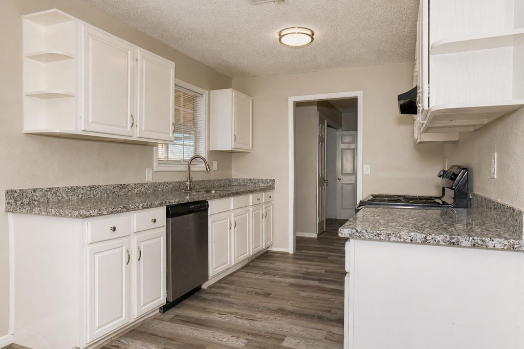 1117 County Road 515 - Photo 4