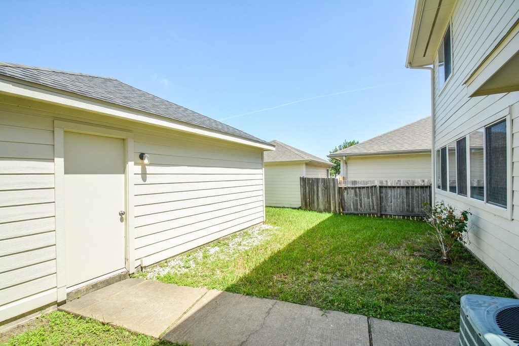 1505 Nichole Woods Drive - Photo 18