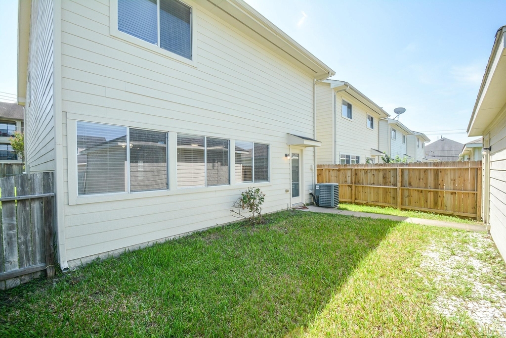 1505 Nichole Woods Drive - Photo 19