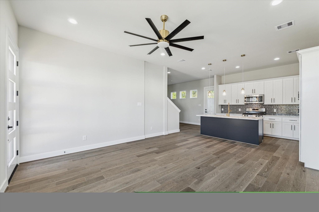 5823 Mansfield Heights Lane - Photo 8