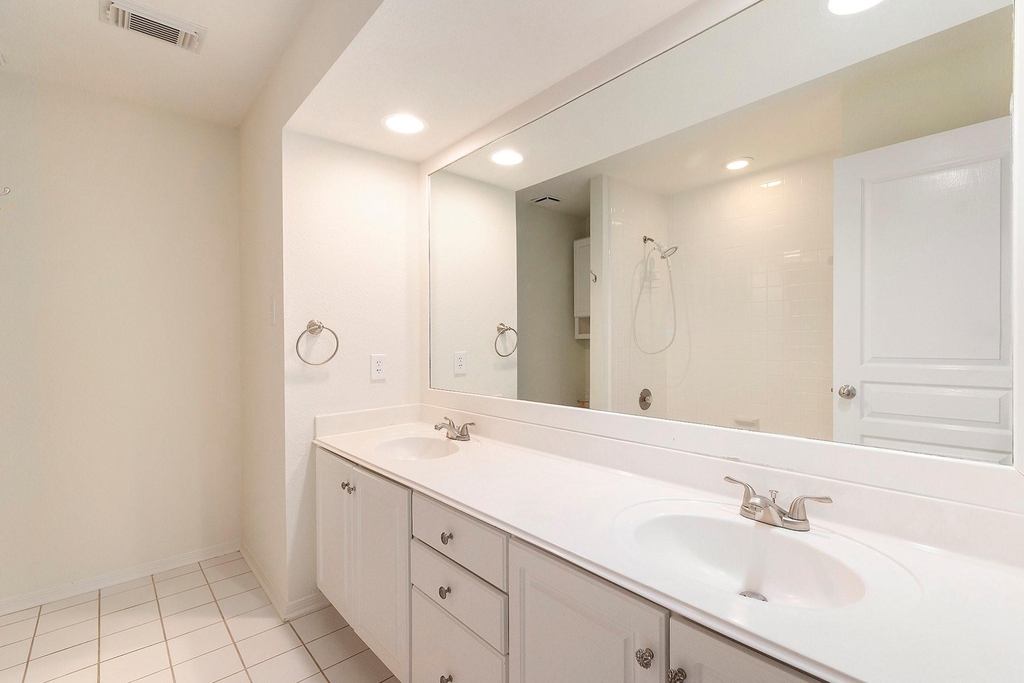 15 Larks Aire Place - Photo 18