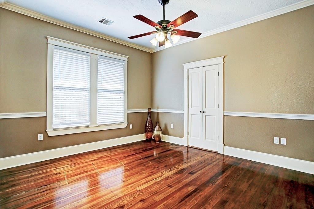 622 W 16th Street - Photo 7