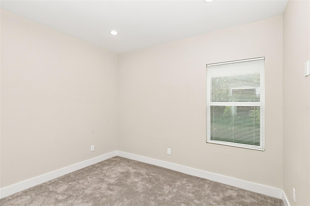 8316 Curry Road - Photo 9