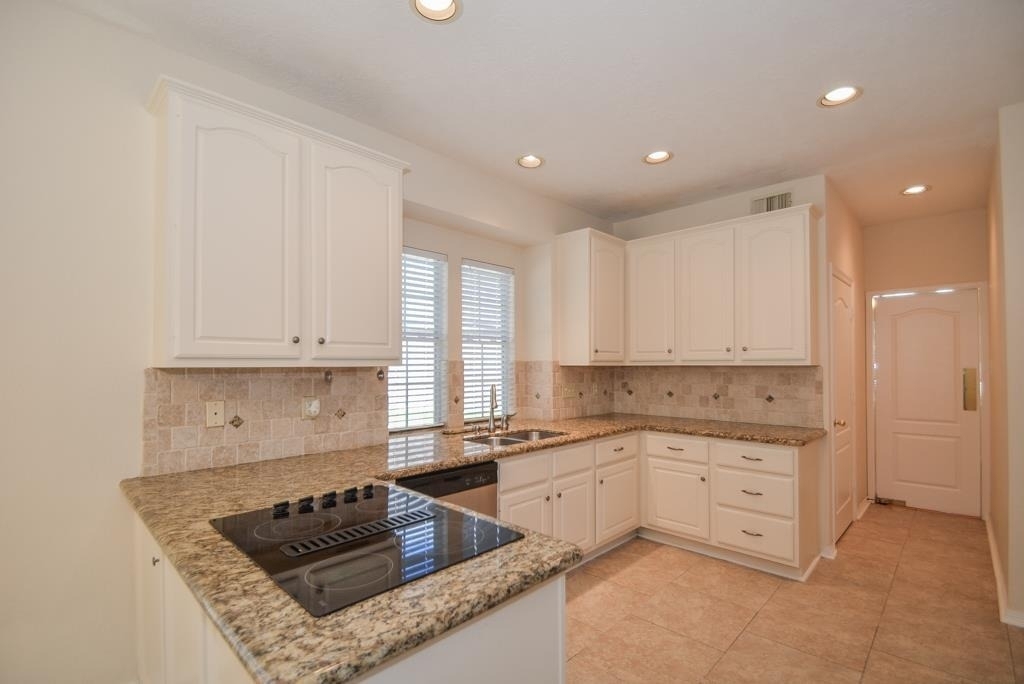 910 Chinni Court - Photo 10