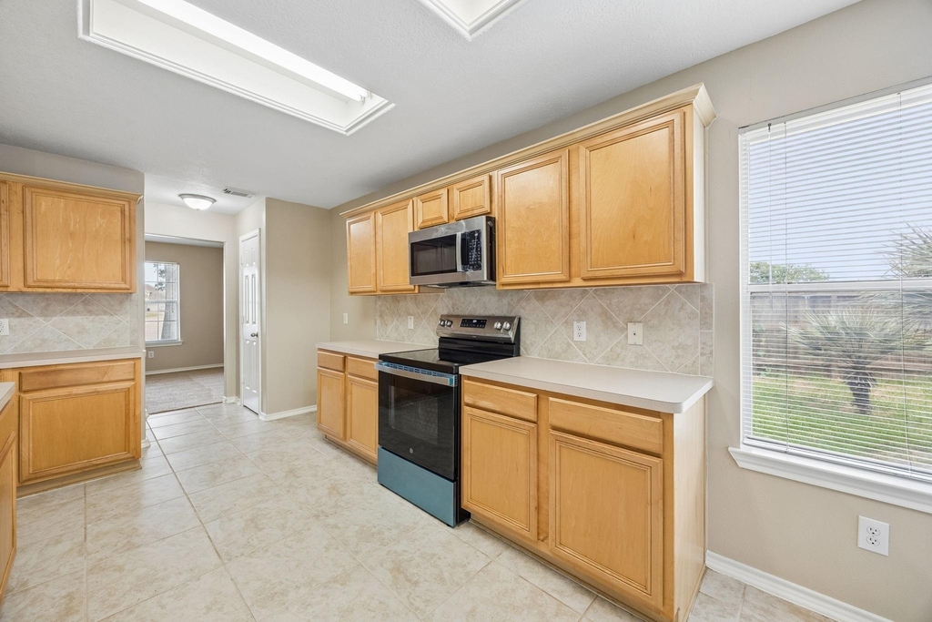 12030 Parkers Hideaway Drive - Photo 6