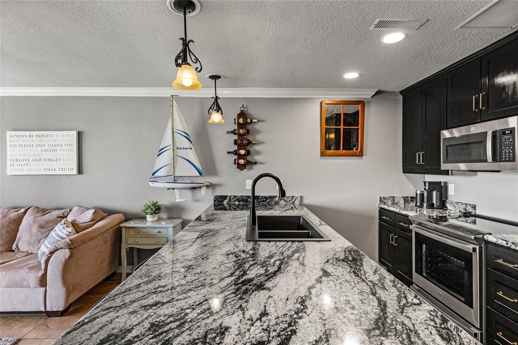 12600 Melville Drive - Photo 11