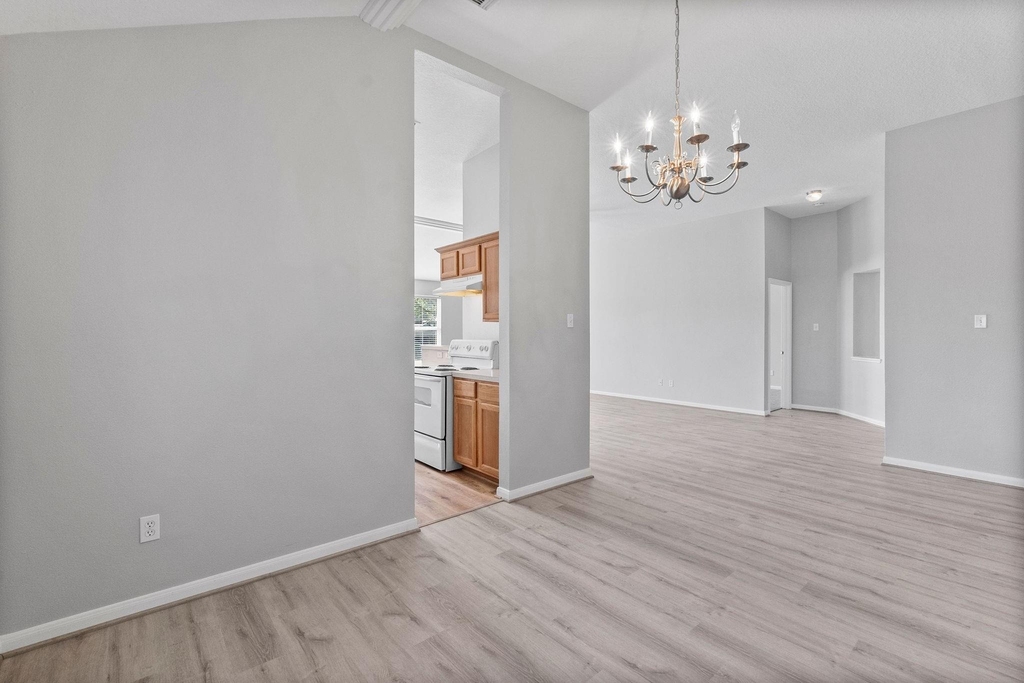 12546 Ridgecrest Drive - Photo 11