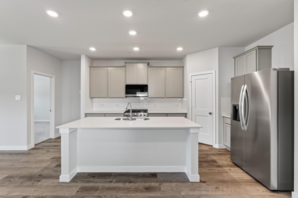 7762 Bergamot Circle - Photo 11
