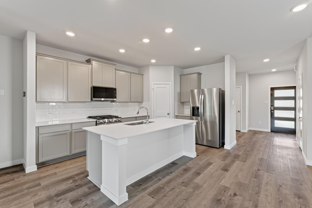 7762 Bergamot Circle - Photo 12
