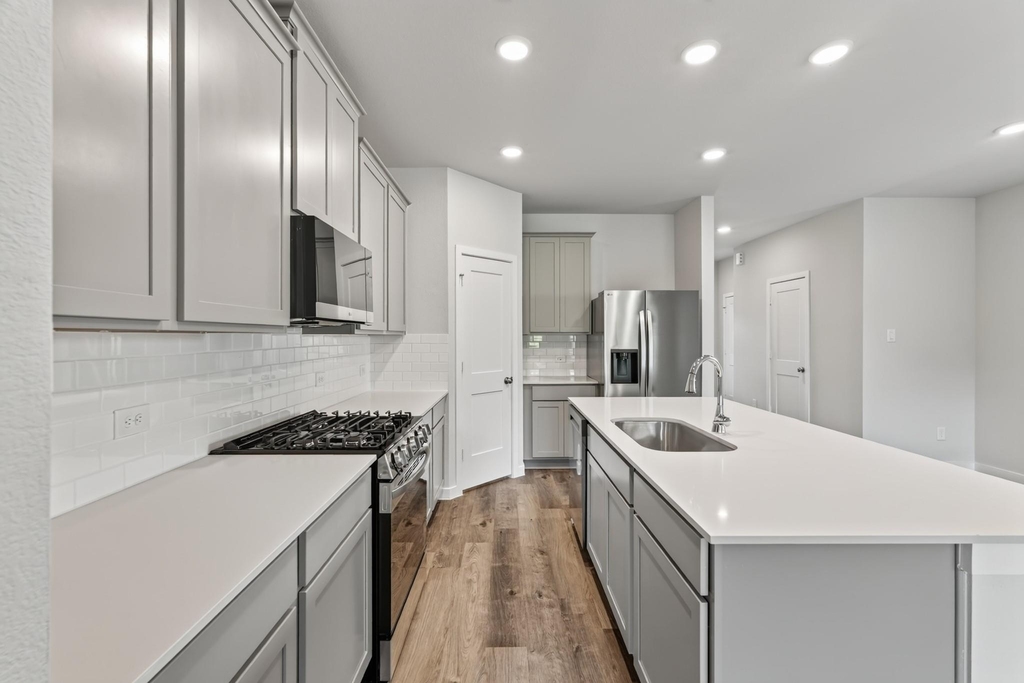 7762 Bergamot Circle - Photo 13