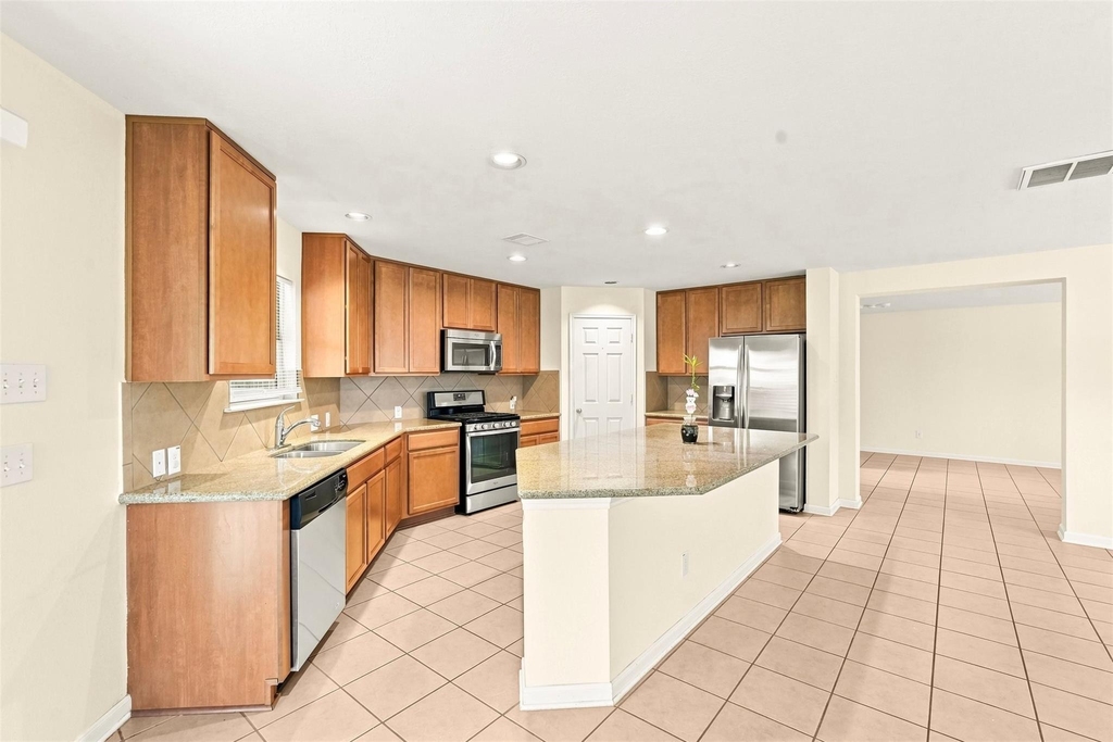 12410 Skyview Star Court - Photo 9