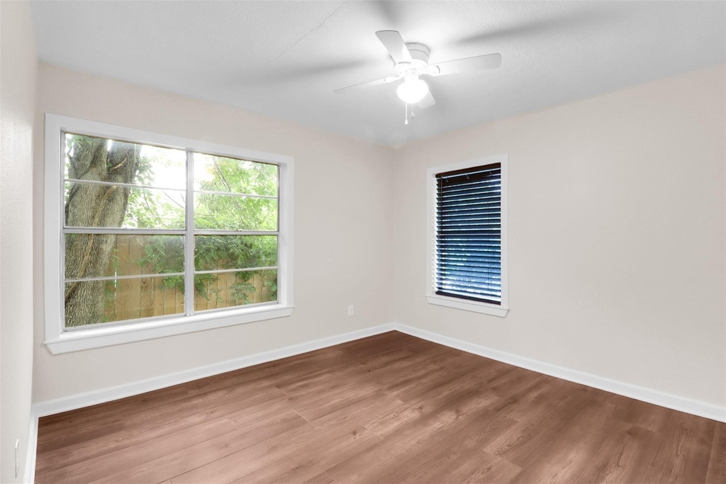 1606 W Humble Street - Photo 6