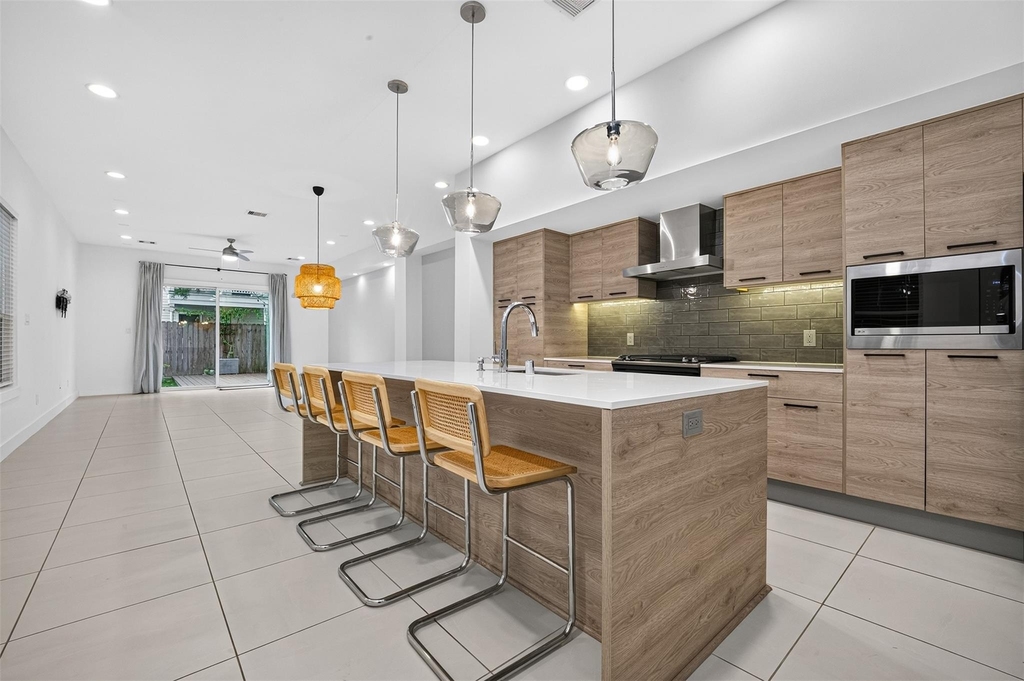 1618 Ruthven Street - Photo 6