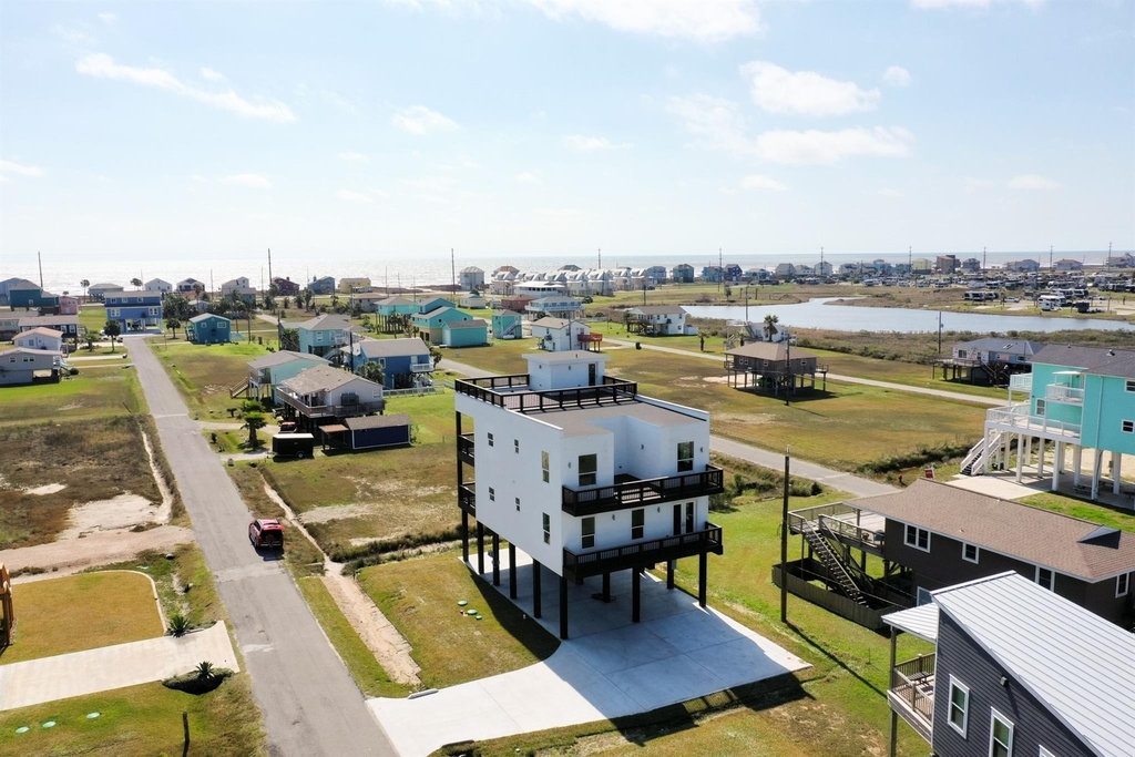 4026 5th Street - Photo 8