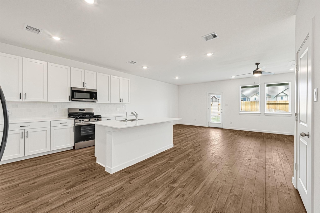 3543 Goldfinch Woods Drive - Photo 5