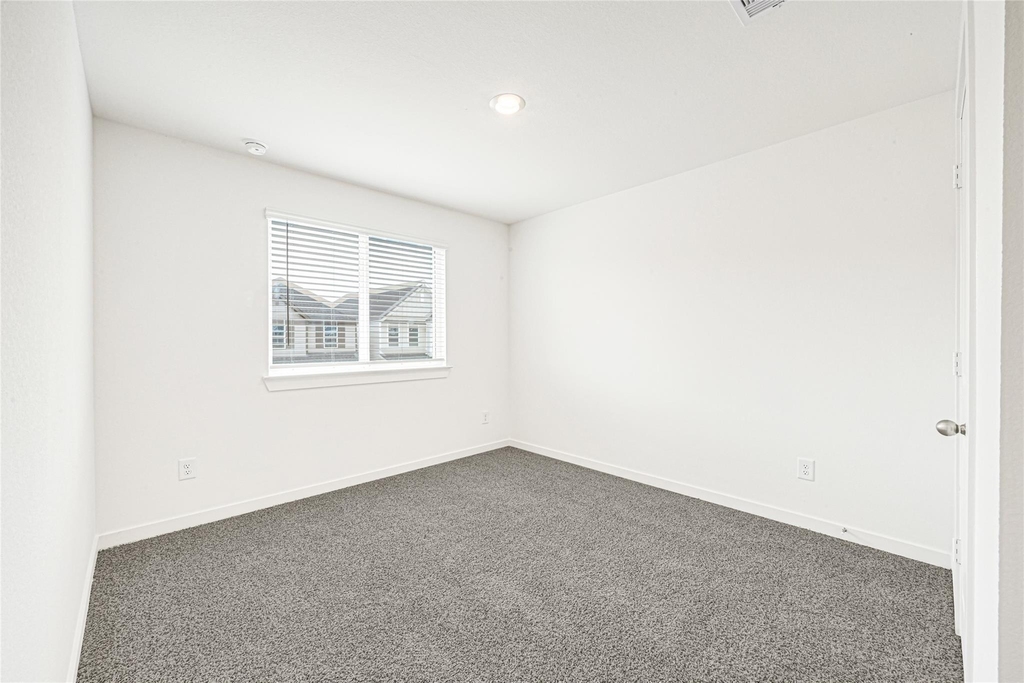 3543 Goldfinch Woods Drive - Photo 21