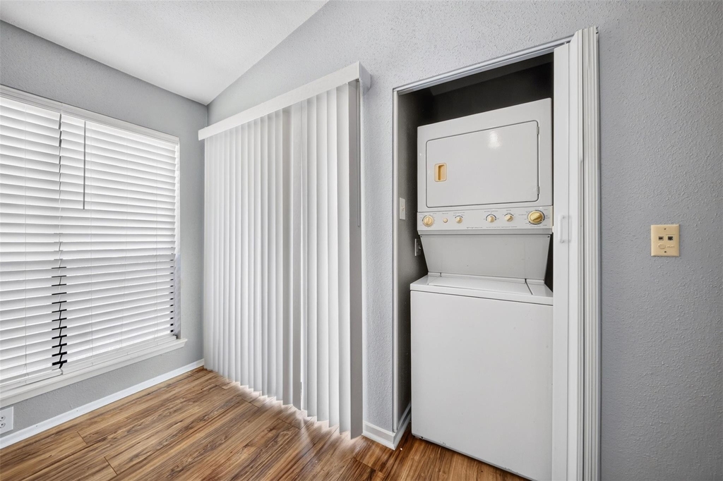 9009 Richmond Avenue - Photo 11