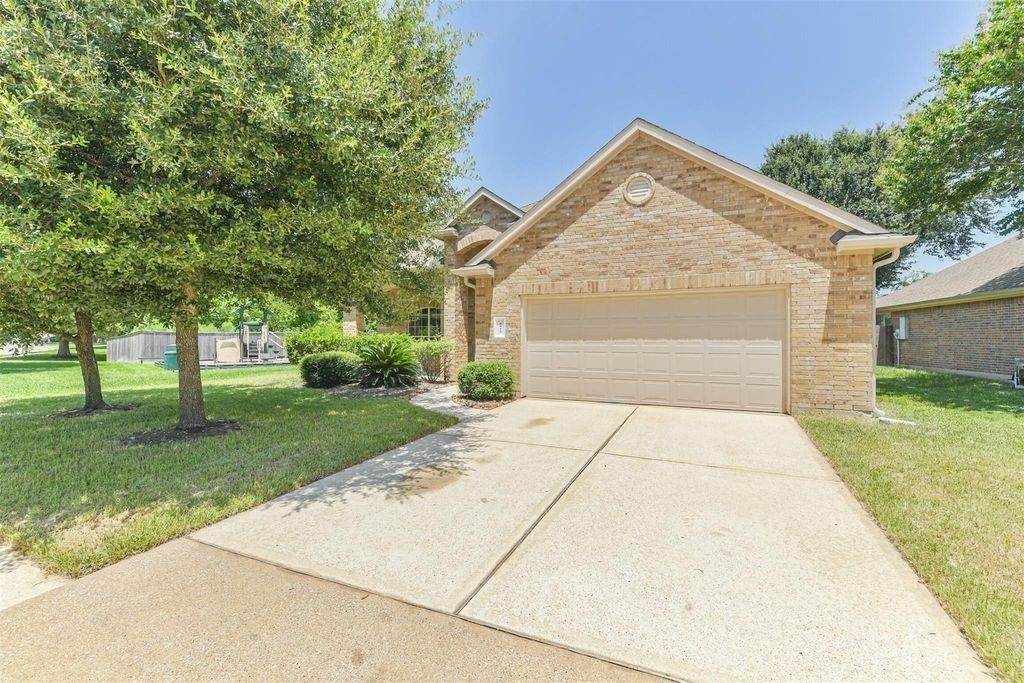 2922 Lemmingham Drive - Photo 1