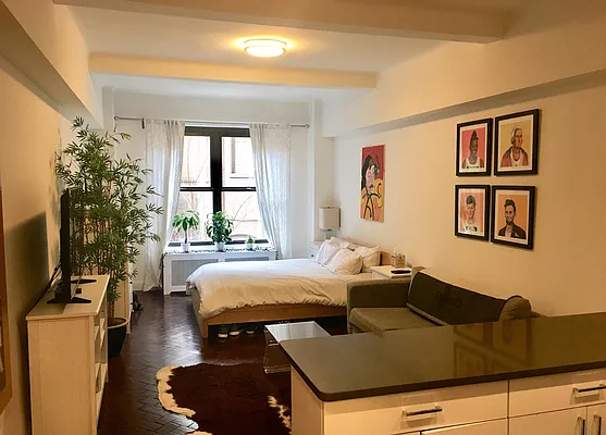 160 W 73rd Street, 7K and 8K - Photo 1