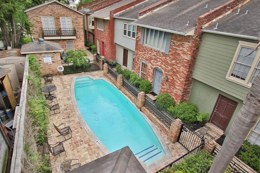 1739 Commonwealth Street - Photo 3