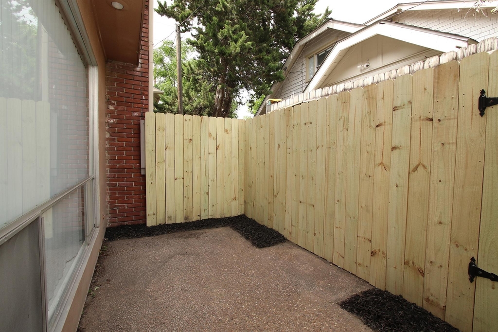 1739 Commonwealth Street - Photo 14