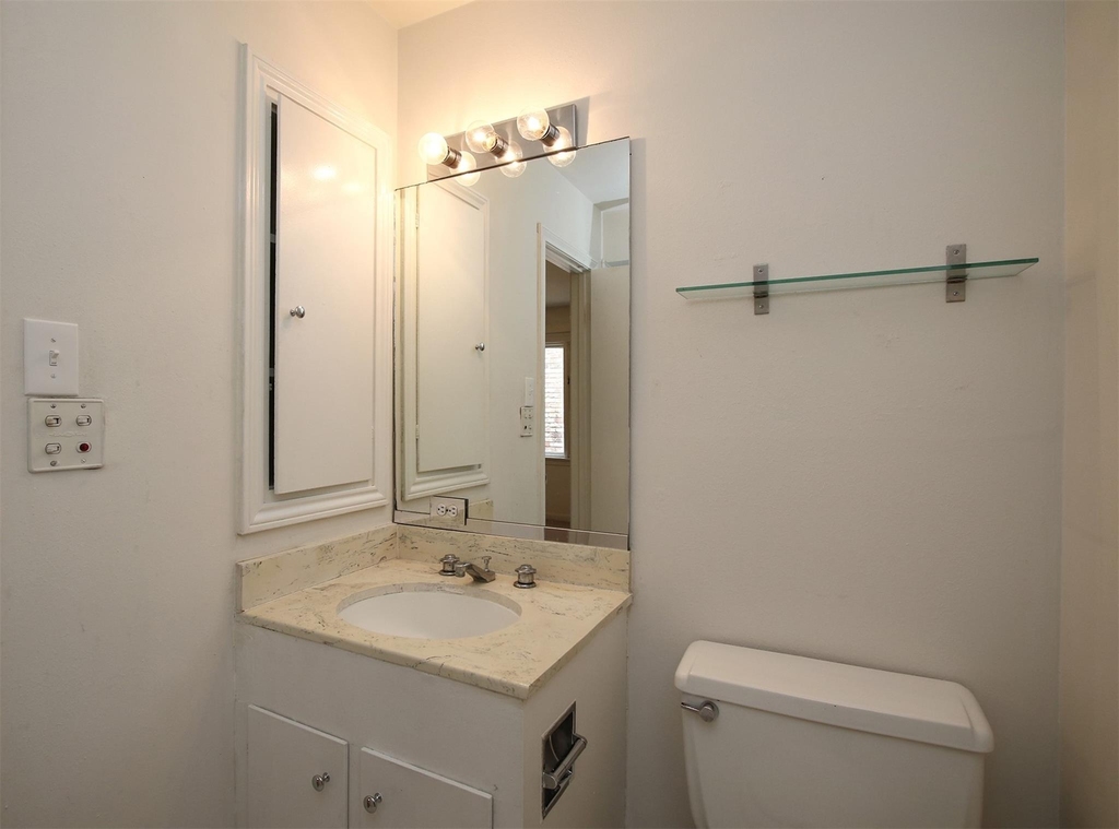 1739 Commonwealth Street - Photo 24
