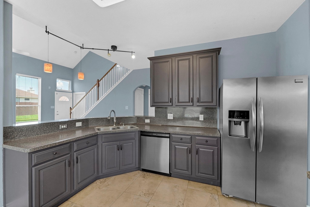5107 Lost Cove Lane - Photo 6