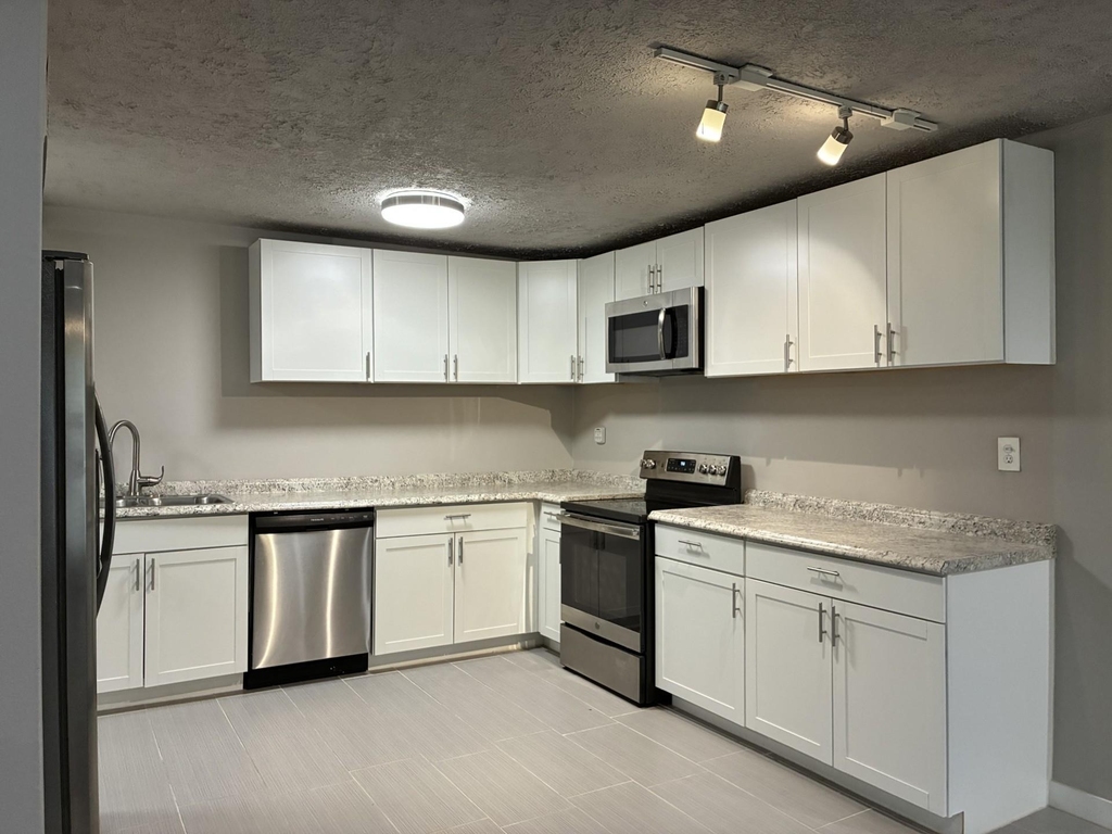 7510 Shadyvilla Lane - Photo 4