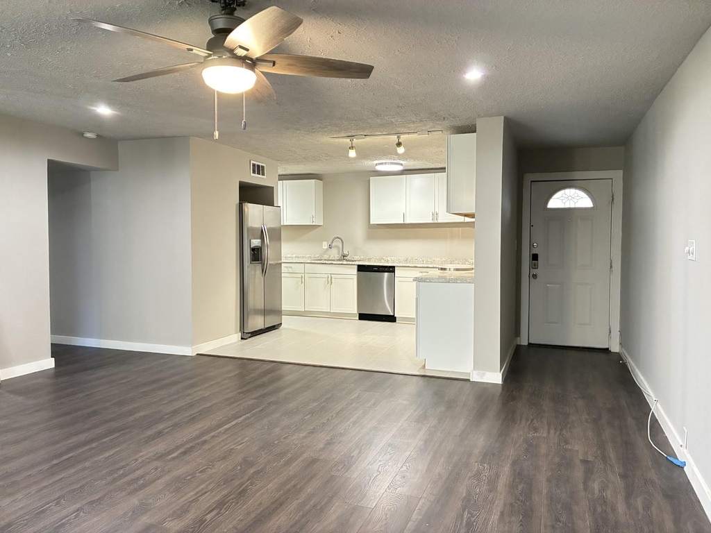 7510 Shadyvilla Lane - Photo 3