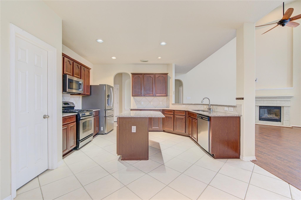 5007 Jade Cove Court - Photo 13
