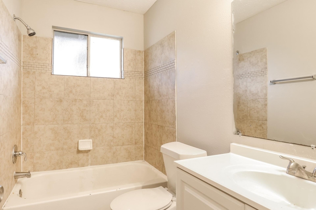 3815 Derbyhall Drive - Photo 15