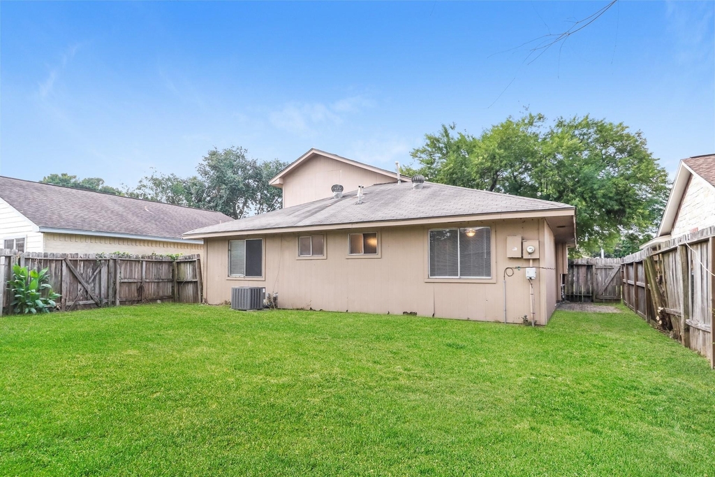 3815 Derbyhall Drive - Photo 16
